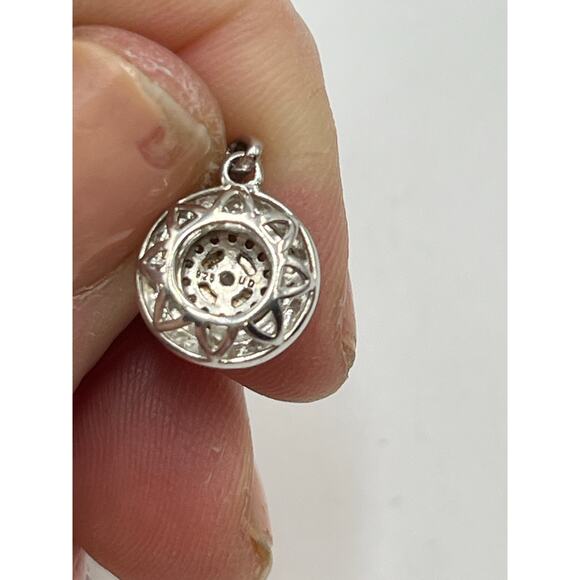 Unique Designs UD 925 Sterling Silver Round Diamond Chip Pendant Necklace - Picture 11 of 14
